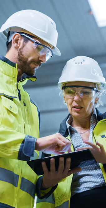 3 workers talking sm